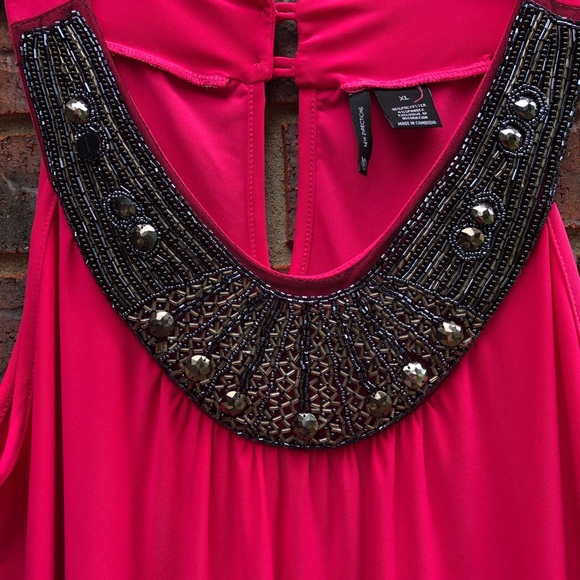 ND | Embellished Sleeveless Blouse - Picture 3 of 5